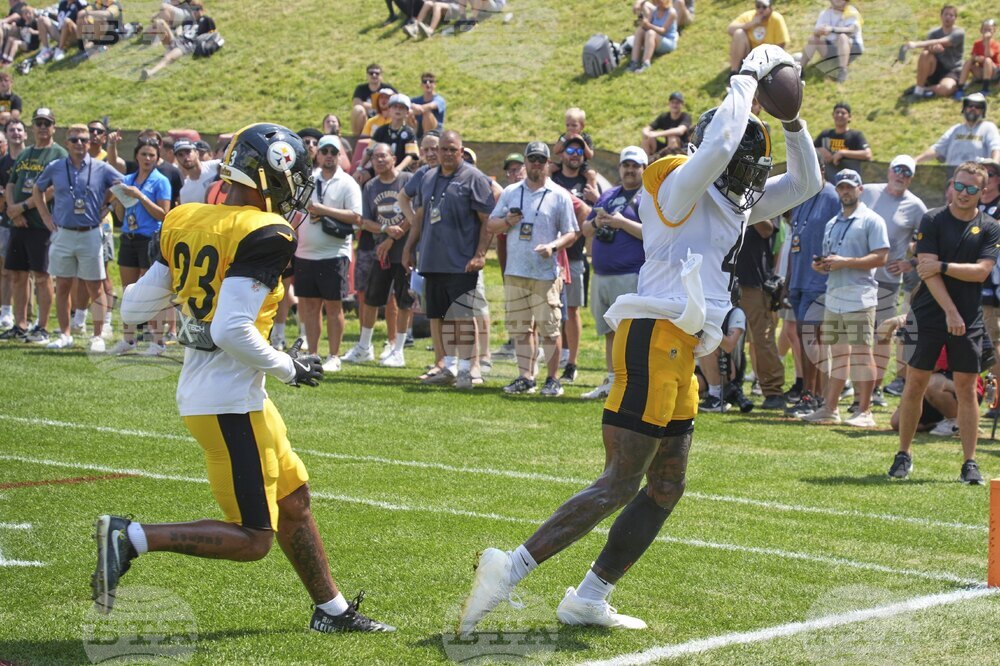Steelers Camp Football