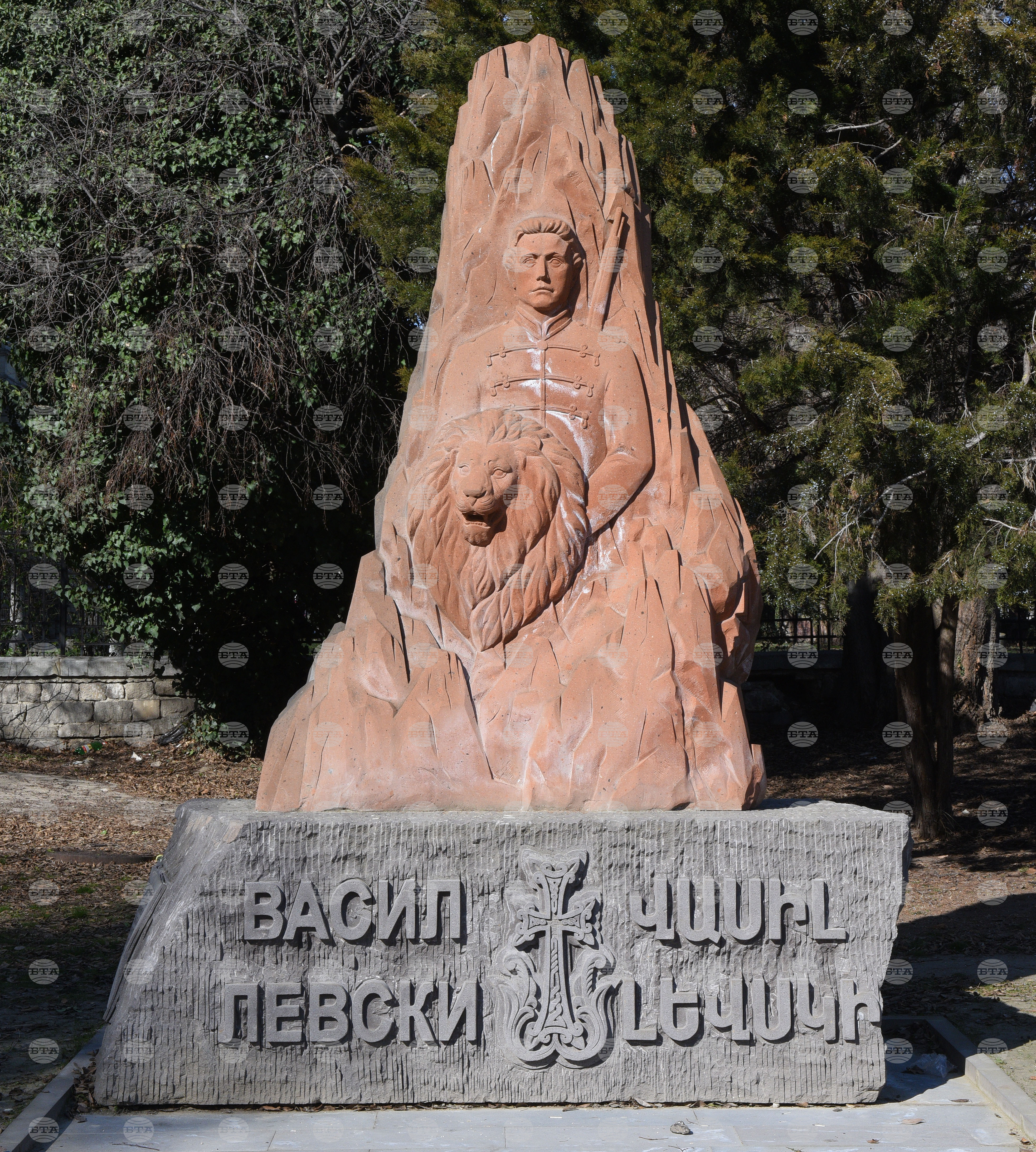 Варна - Васил Левски - паметни знаци