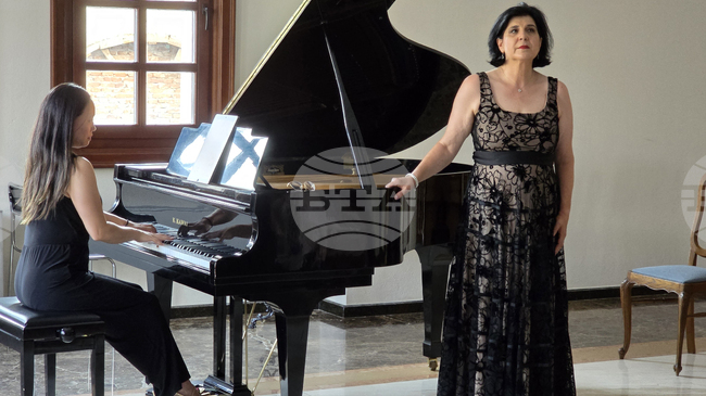 Музикалният фестивал „Неотъпкана пътека“ е платформа за създаване на общност и споделеност, каза сопраното Мариана Карпатова