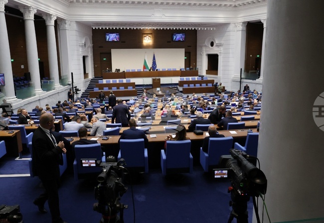 Health Insurance Act Revisions Revoted, Overriding Presidential Veto