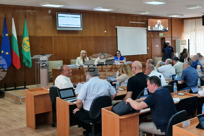 Общинските съветници в Шумен не подкрепиха докладна записка с искане за възстановяване на прякото управление на Хиподрума от Община Шумен