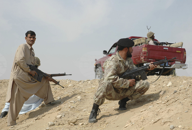 Заради сепаратисти Пакистан преустанови услугите за мобилни телефони в Белуджистан 