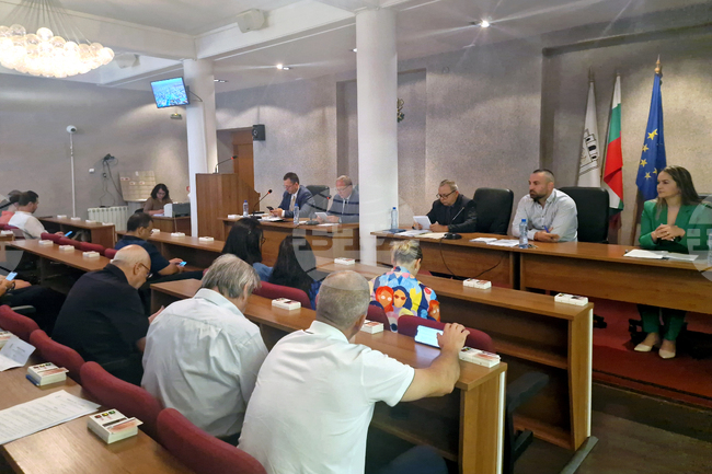 Община Търговище ще дофинансира четири училища за предстоящата учебна година