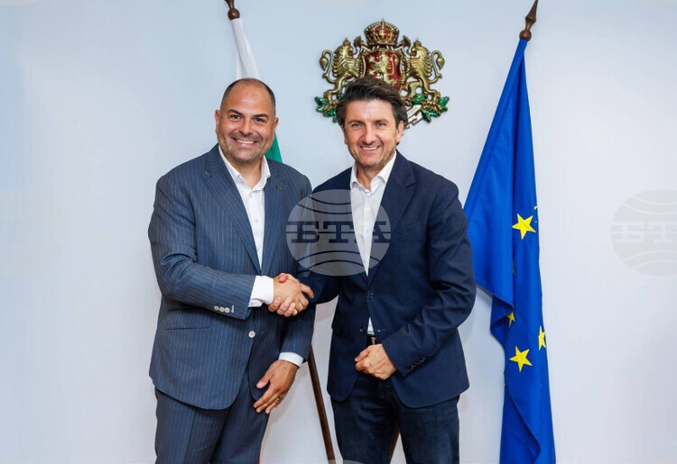 Tourism Minister Borshosh Meets AmCham Bulgaria CEO to Discuss Sofia – New York Direct Flights