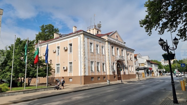 Козлодуй разширява възможностите за отпускане на финансова помощ за лечение на граждани на общината, включително в чужбина