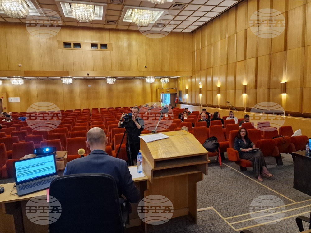 Докладната относно придобиването на Синдикалния дом в Перник от държавата беше оттеглена от дневния ред на Общинския съвет