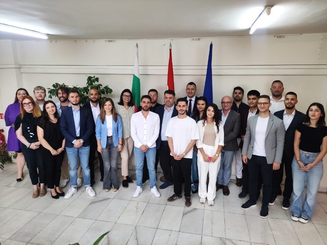 Зафиров към млади социалисти от Балканите: Ролята на левицата е да е гласът на човешкото