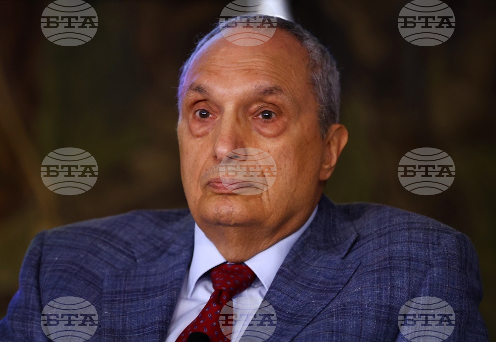 Само градивният протест може да причини успешна промяна, каза Иван Костов на беседа в Софийския университет