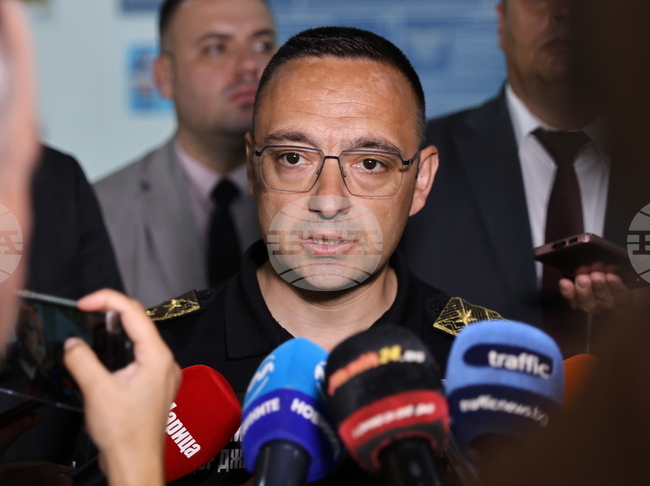 Винаги има нужда от доброволци в такива ситуации, каза главен комисар Александър Джартов по повод наводненията в страната