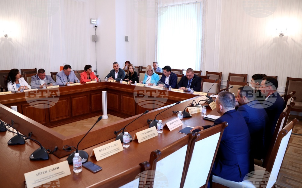 Parliamentary Committee Sets Up Commission to Select Anti-Corruption Commission Leadership