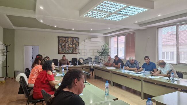 Община Априлци ще кандидатства с проект за подкрепа на талантливи деца и ученици, решиха общинските съветници 