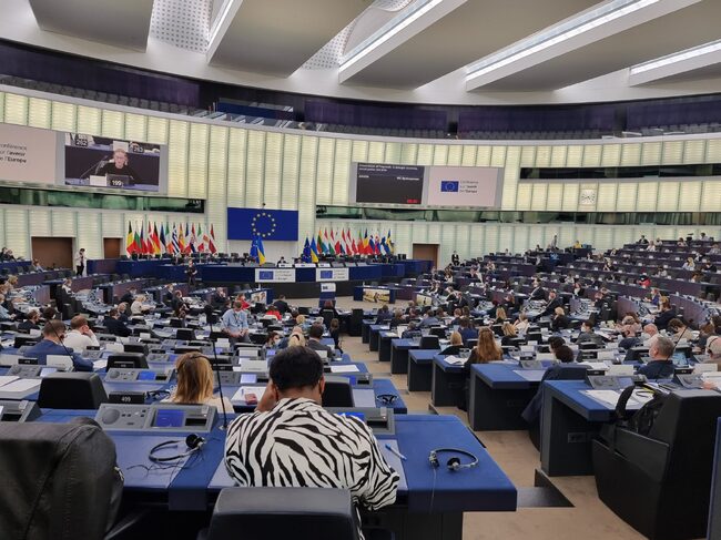 Конференция за бъдещето на Европа: Гражданите обичат Европа, но са критични към Европейския съюз