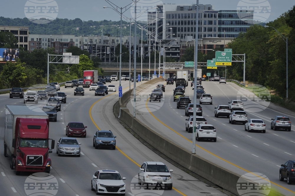 Trump Emissions Automakers