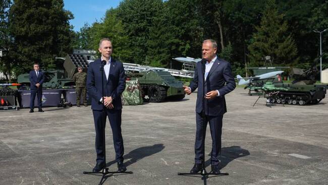 ПАП: Разходите за отбрана трябва да се пренасочат към местната промишленост, заяви полският министър-председател 