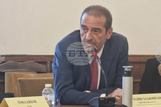 Министърът на културата Мариан Бачев отговори на актуални въпроси, зададени от Костадин Хаджийски от парламентарна група „Величие“