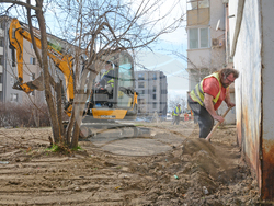 Снимка: Община Варна - Започна ремонт на северната част в „Кайсиева градина“