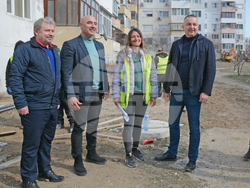 Снимка: Община Варна - Започна ремонт на северната част в „Кайсиева градина“