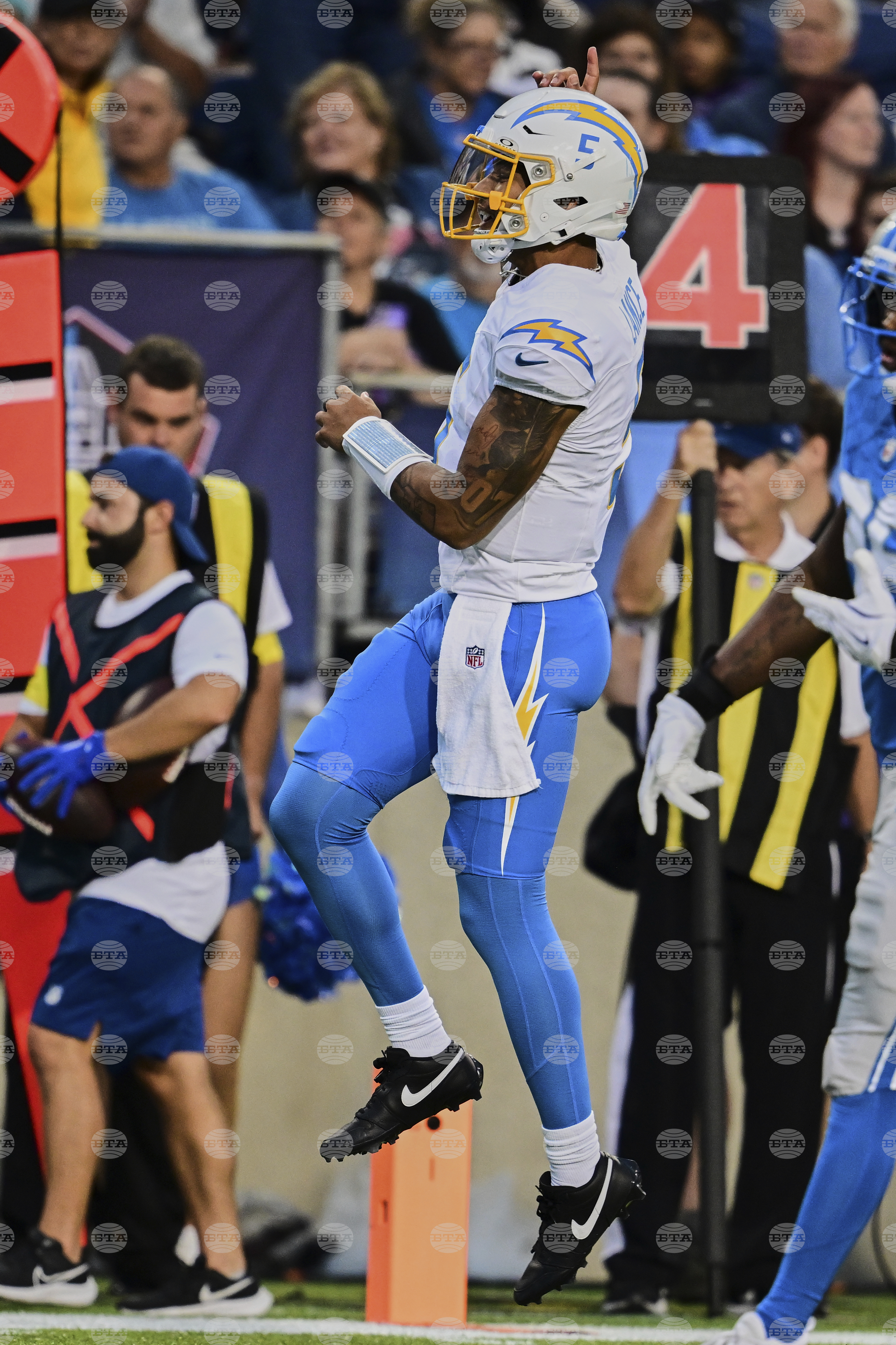 Chargers Lions Football