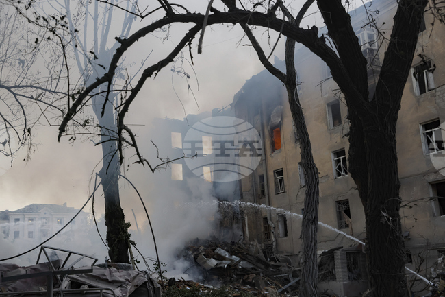 Украинската ПВО свали 45 от общо 53 руски дрона тази нощ, съобщиха украинските въоръжени сили