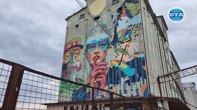Най-големият стенопис в Румъния е в Тимишоара; той символизира Революцията от 89-а