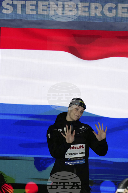 Марит Стеенберген спечели два златни медала с европейски рекорди на шампионата на Стария континент по плуване 