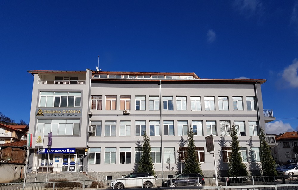 Общинският съвет в Сатовча одобри именуване на нови улици и такси за спортна площадка в село Вълкосел