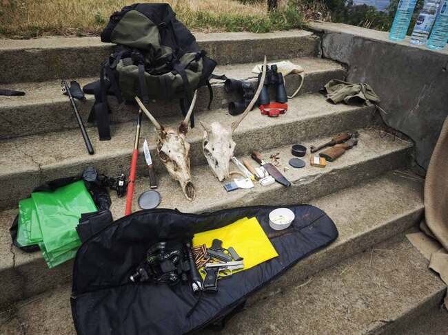 Служителите на "Национален парк Централен Балкан" задържаха бракониер в района на хижа „Соколна“