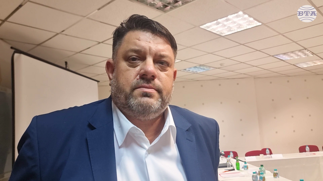 Най-важното предизвикателство е да върнем на българската левица статута ѝ на основен политически фактор в българския живот, каза Атанас Зафиров