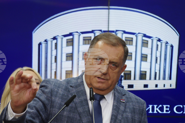 Босненската Република Сръбска отвръща на удара – забрани влизането на словенската президентка и на министърката на външните работи