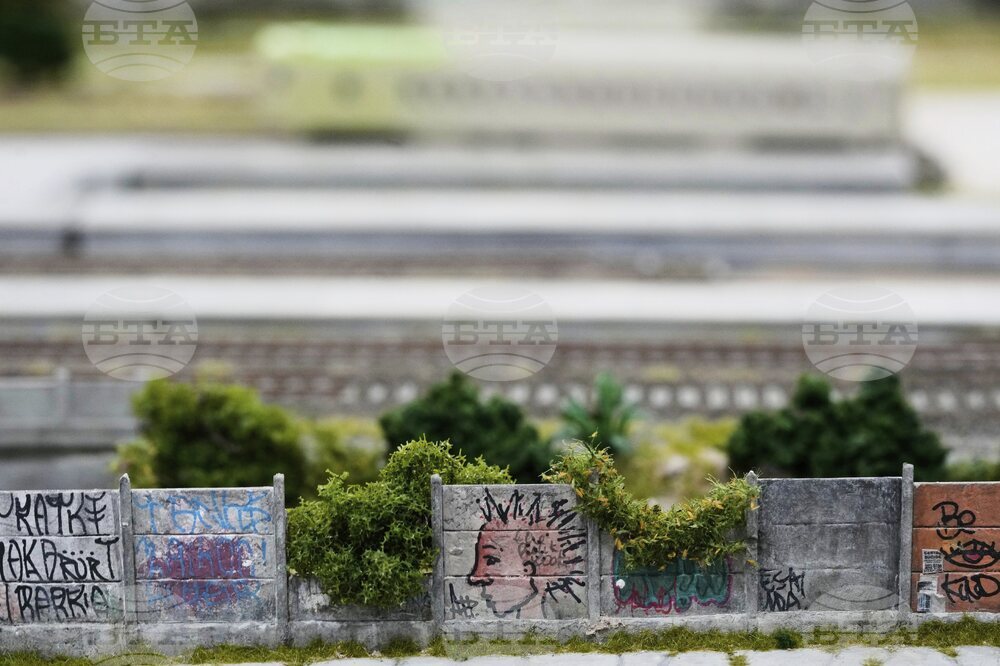 Climate Clean Energy in Miniature