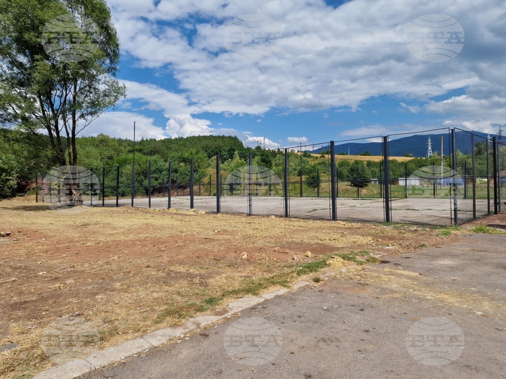 С помощта на спонсори ще бъдат изградени комбинирани спортни площадки в близост до стадион „Металург“ в Перник