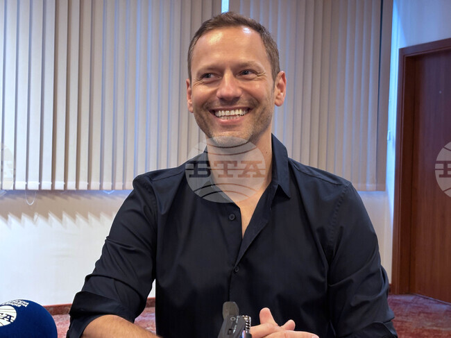 Много обичам да се впускам в джаза, защото в него има свобода, каза Орлин Павлов в Боровец