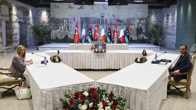 Добра и лоша миграционна новина за Мелони в един и същи ден