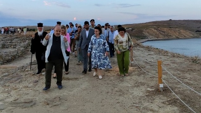 АНА-МПА: Министърът на културата на Гърция откри обновен археологически обект, известен като „най-стария град в Европа“