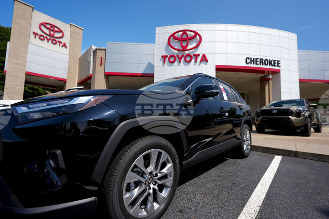 "Тойота" очаква негативен ефект от близо 10 млрд. долара заради митата на САЩ