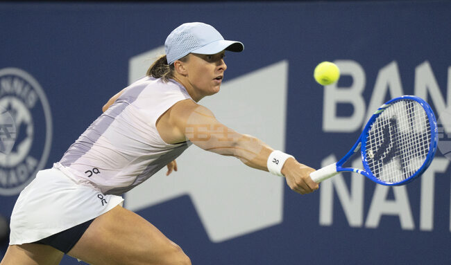 Швьонтек продължава напред в Монреал, шампионката от последните две години Пегула отпадна