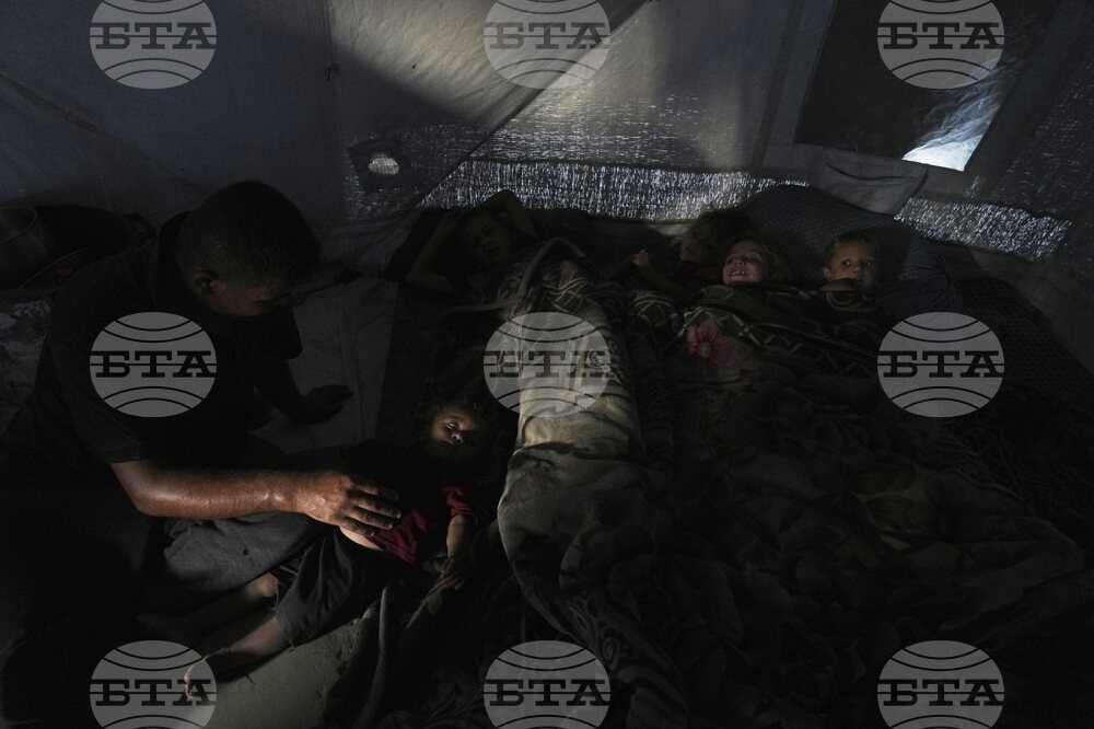Mideast Wars Gaza A Day in the Life