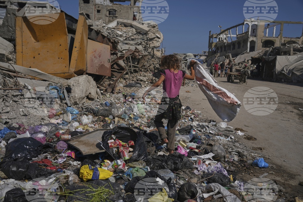 Mideast Wars Gaza A Day in the Life