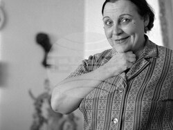 София (18 март 1976) Портрет на н.а. Ружа Делчева от Народния театър "Иван Вазов". Пресфото-БТА, снимки: Тодор Стойков/архив