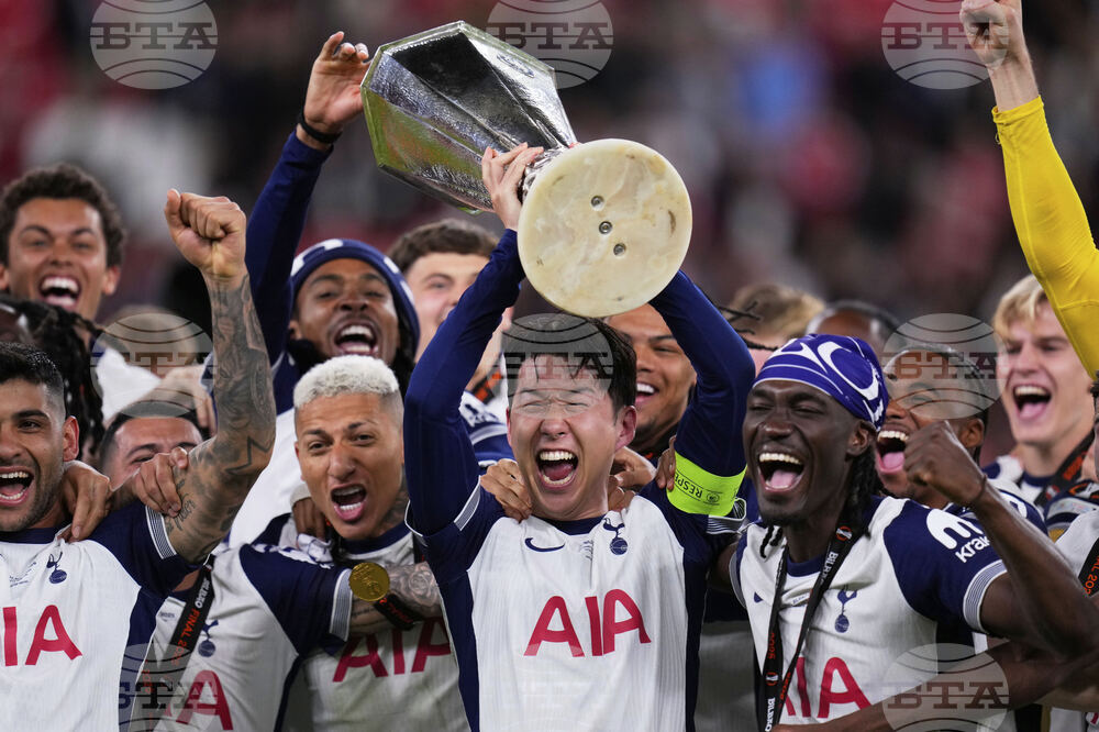 Tottenham Son Leaves Soccer