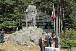 Село Попови ливади - 122 години Илинденско-Преображенско въстание