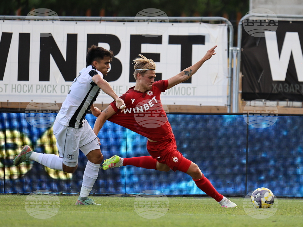 С гол на Жулиан Лами в края Локомотив Пловдив победи ЦСКА и остави "червените" без успех от началото на сезона