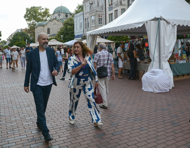 До 10 август Варна е „Море от книги”