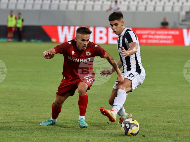 Футболистът на Локомотив (Пловдив) Енцо Еспиноса ще бъде извън игра в следващите шест месеца