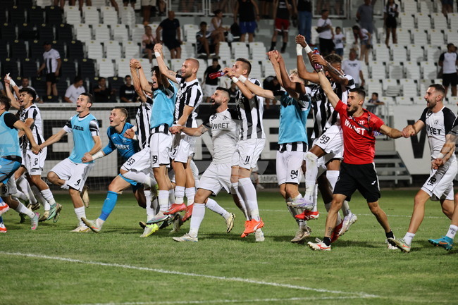 Старши треньорът на Локомотив (Пловдив) Душан Косич определи групата за гостуването на Дунав (Русе) 