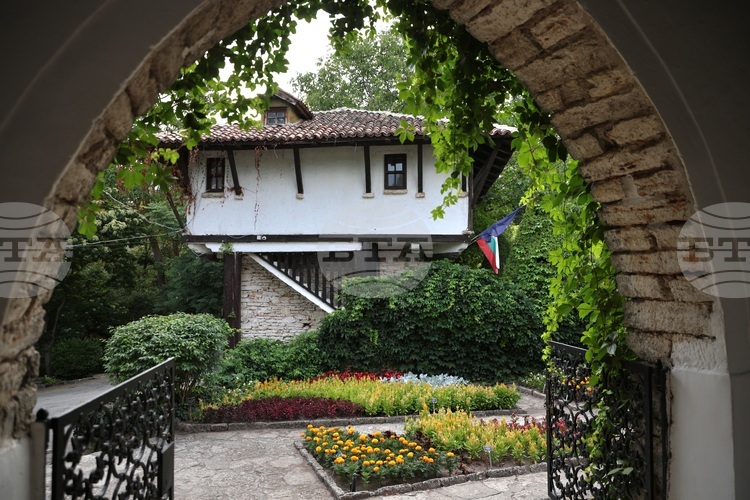 Balchik to Host Italian Culture Days Featuring Venetian Carnival Traditions