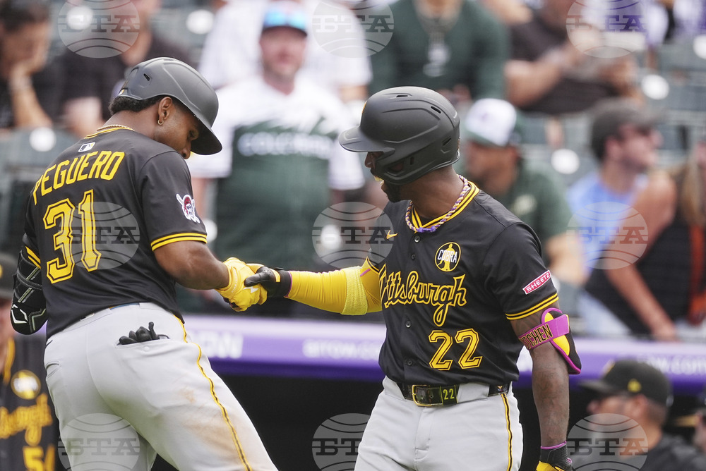 Pirates Rockies Baseball