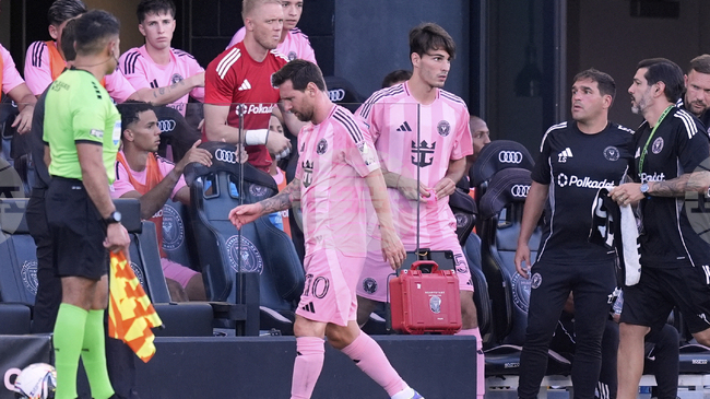 Меси получи контузия при победа на Маями