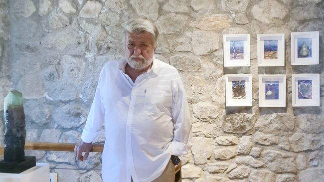 Бодрум вече е пристан на изкуството на Вежди Рашидов и изложбата му „Синьо“ 