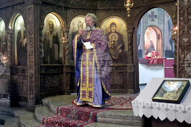 Нормално е да се стремим да бъдем велики чеда на великия Бог, отбеляза в неделната си проповед ставрофорен иконом Славчо Проданов в Търговище